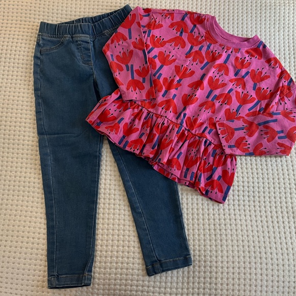 Hanna Andersson || Pink Poppy Ruffle Longsleeve + Jeans - Picture 1 of 8